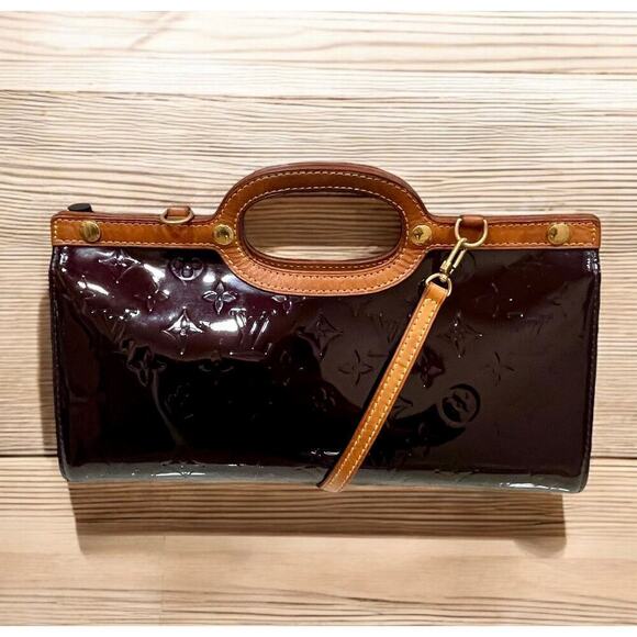 Louis Vuitton SR0029 Vernis Roxbury Drive Shoulder Bag - Picture 3 of 16